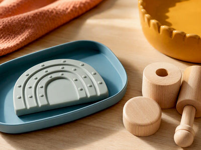 Silicone and beech wood toy materials