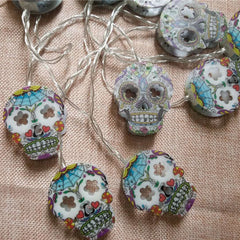 Skull string lights detail