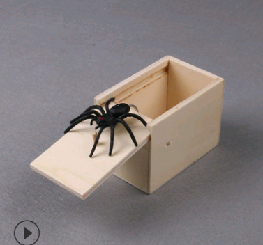 Spider prank box open