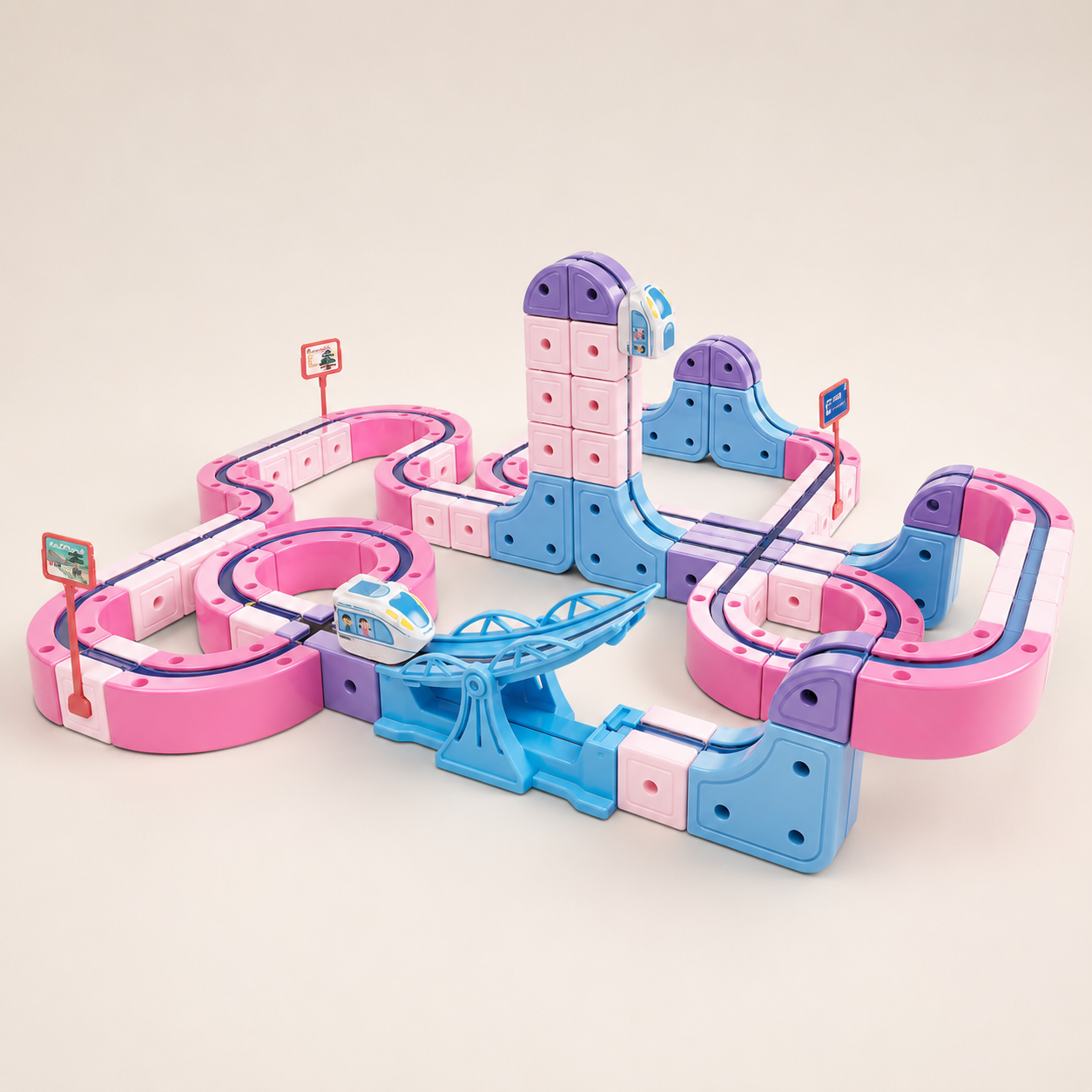 Princess Infinity Racer magnetic train set