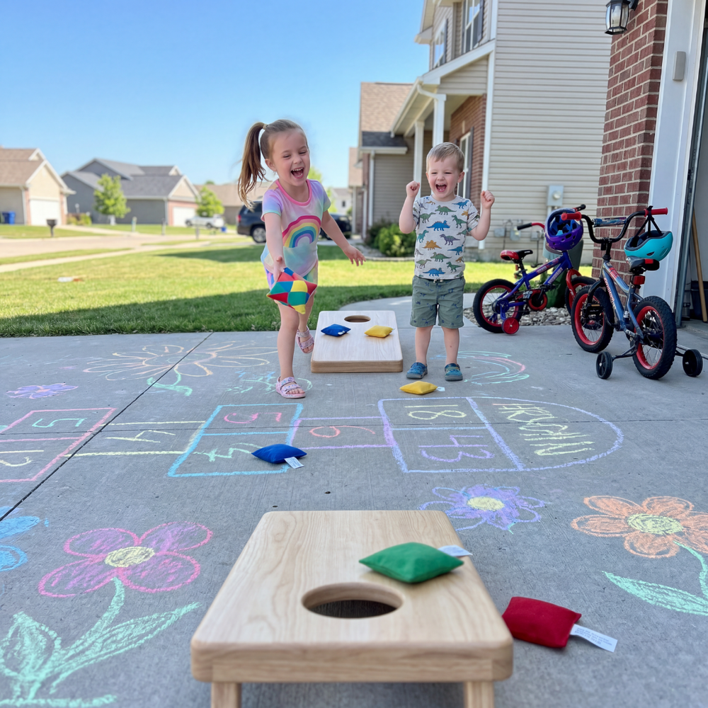 <p><strong>KIDS LOVE THIS SIMPLE BACKYARD GAME</strong></p>