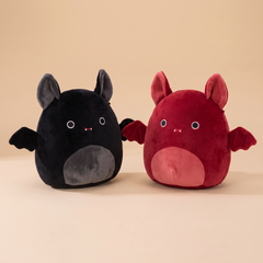Soft cartoon bat plush toys in black and red